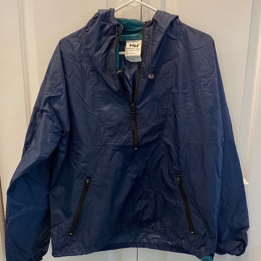 Windbreaker pull over